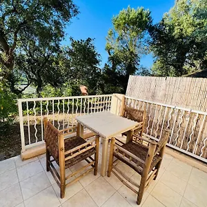  Appartement Studio De Vacances Dans Résidence Avec Piscine